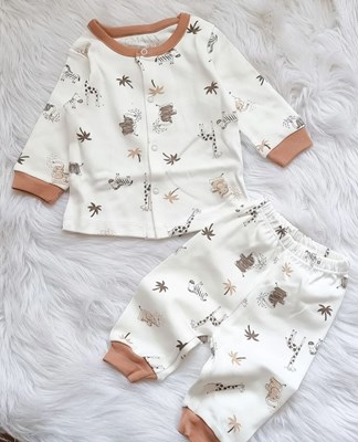 Desenli önden çıtçıtlı pijama