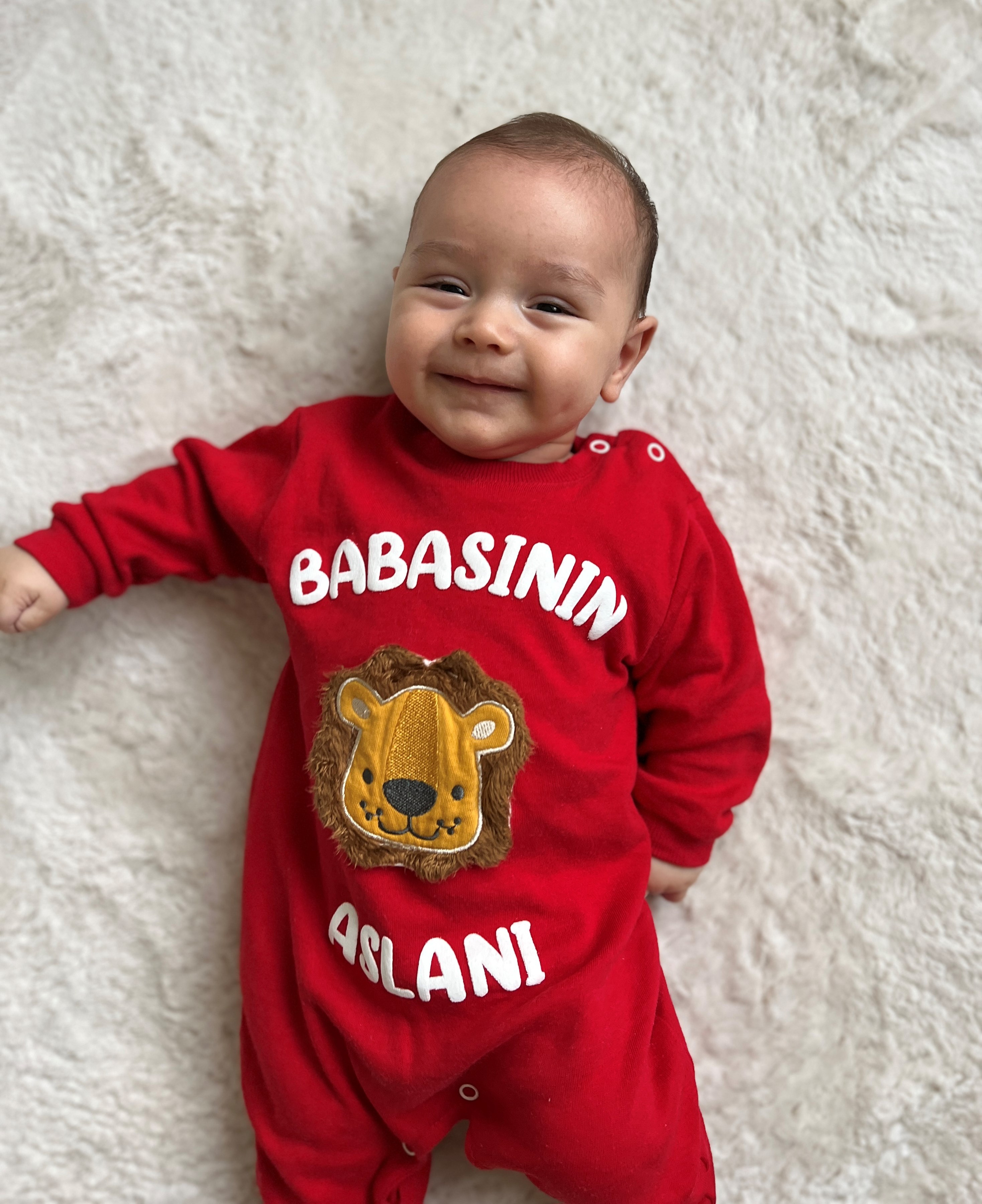 3-9 Ay Bebe Babasının Aslanı Yazılı tulum 