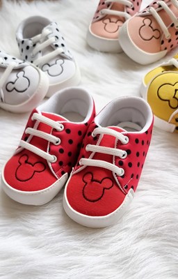 Mickey detaylı ayakkabı 