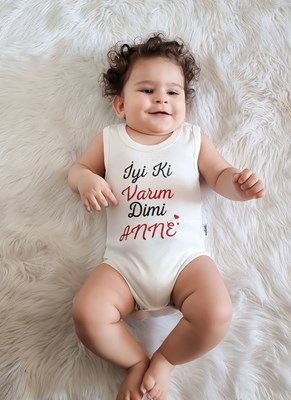 İyiki varım anne yazılı zıbın