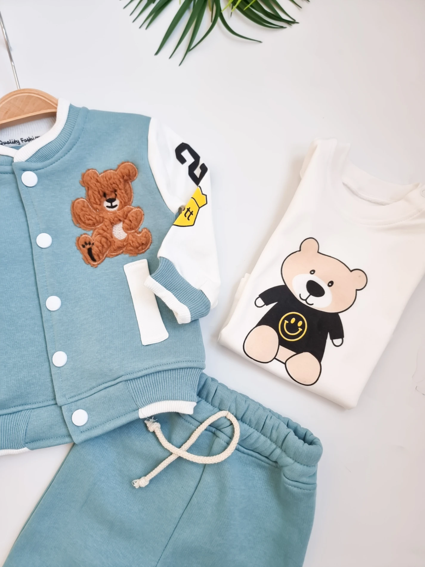 Şerit Detayli bear hırkalı  3 lü takım 