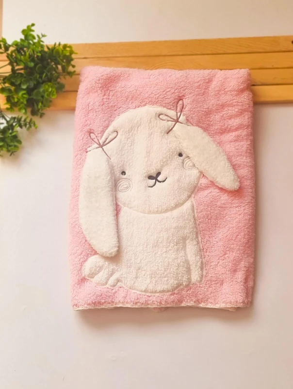 Tavşan figürlü welsoft battaniye 
