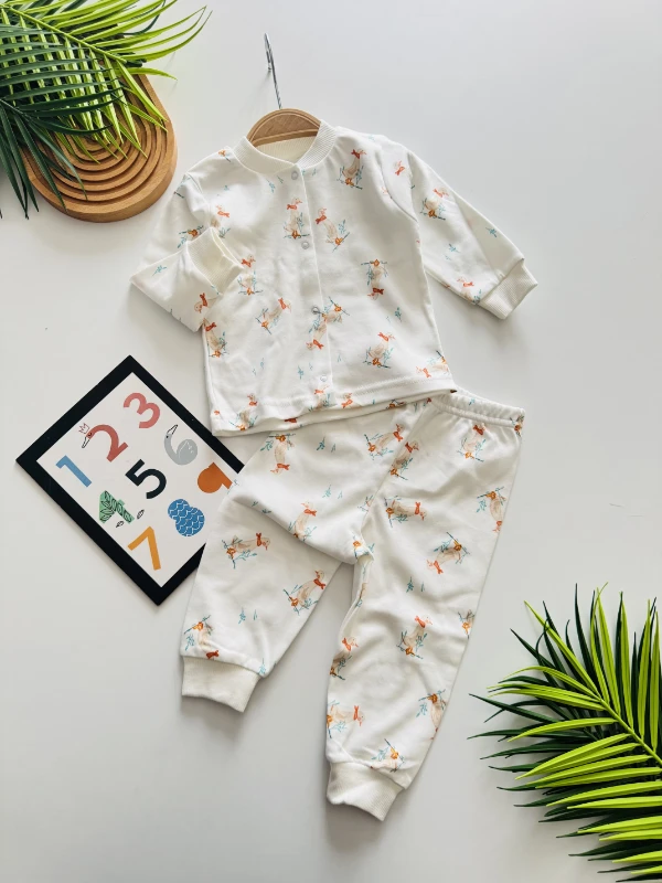 Süslü leylekler pijama takımı