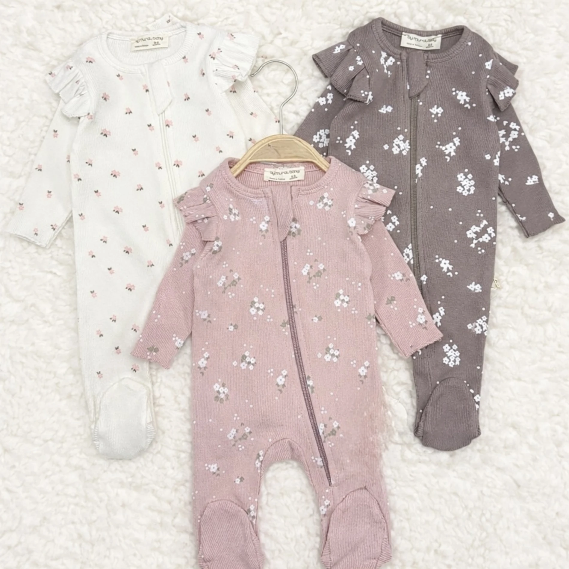 Soft çiçekler yenidoğan 3 lü tulum seti