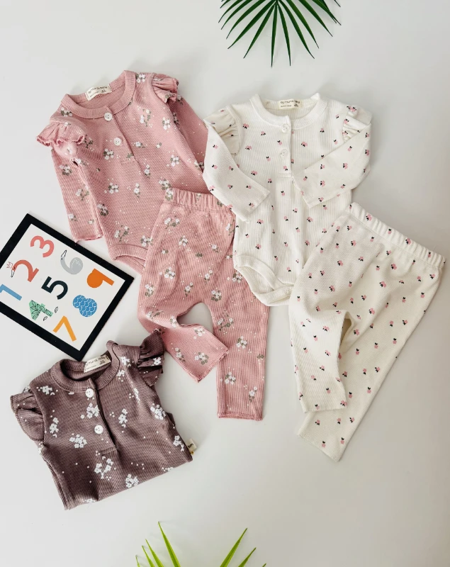 Minik çiçekli Kaskorse 3 lü takım seti