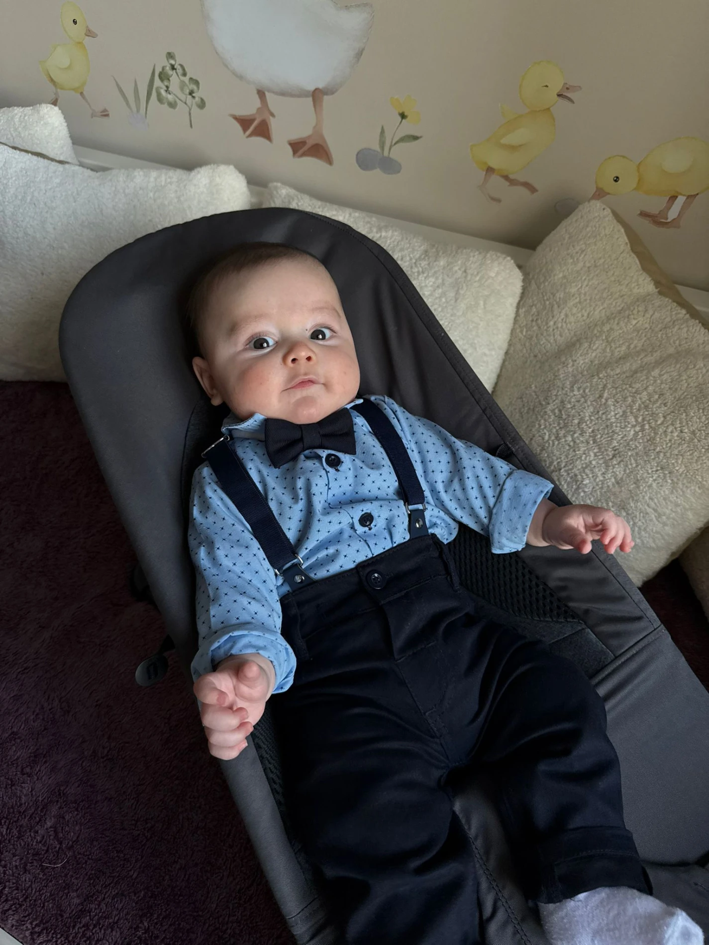 Papyonlu gömlek pantolon ve askılı kemer takımı